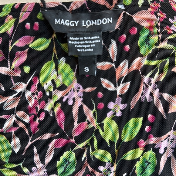 Maggy London V-Neck Reversible A-line Mesh Multi Occasion Dress Size Small NWT - Picture 16 of 16